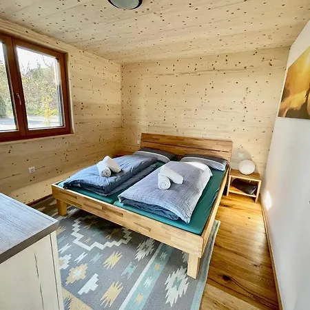 Zweistoeckiges Natur-Holzhaus Mit Berg- & Seesicht Horgenzell Exterior foto