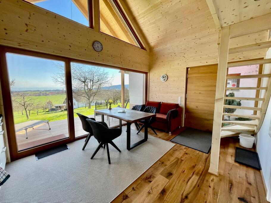 Zweistoeckiges Natur-holzhaus Mit Berg- & Seesicht * Horgenzell